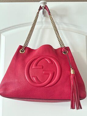 Dark pink Gucci SoHo Chain Tassel Bag in great condition. Hard to find color!